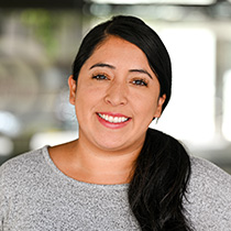 Debbie Romero DSC 1844 Crop
